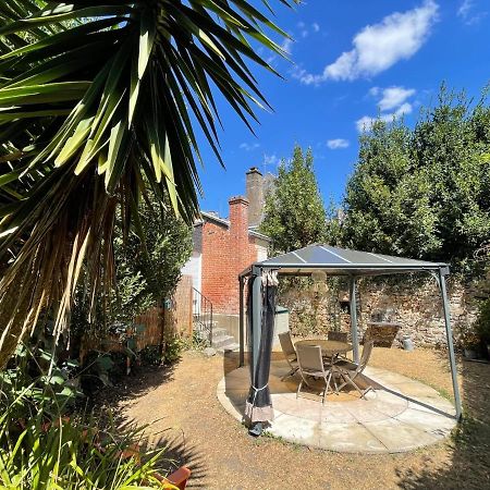 Le Patio, coeur de ville avec garage&jardin, gare à pied Vannes Esterno foto