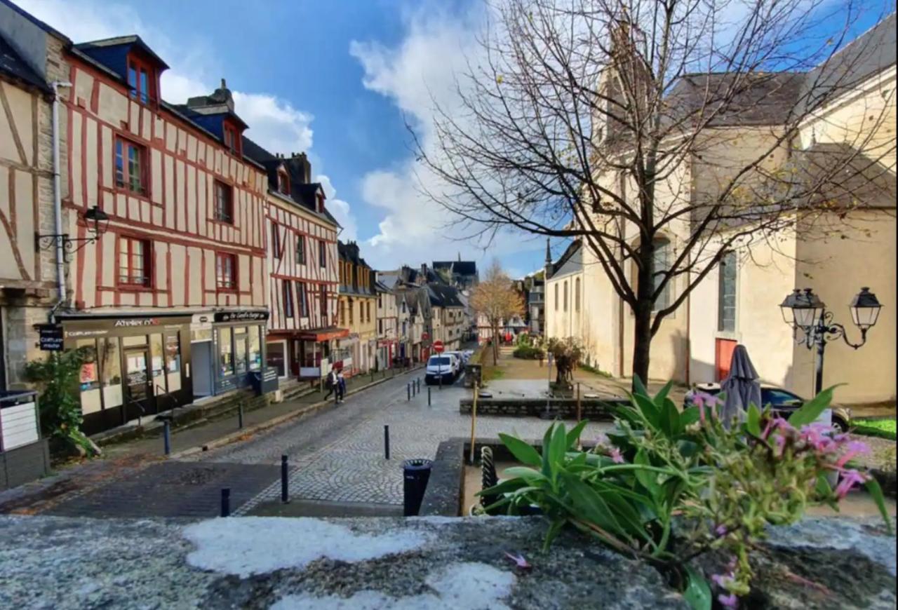 Le Patio, coeur de ville avec garage&jardin, gare à pied Vannes Esterno foto
