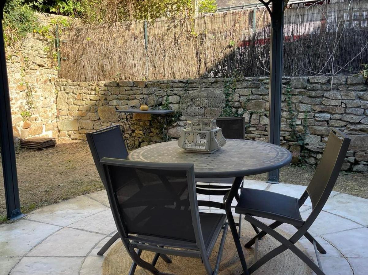 Le Patio, coeur de ville avec garage&jardin, gare à pied Vannes Esterno foto