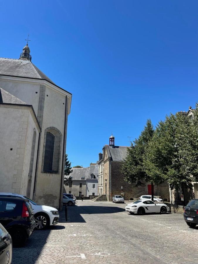 Le Patio, coeur de ville avec garage&jardin, gare à pied Vannes Esterno foto